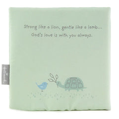The Lion and The Lamb: A Touch & Feel Book About God's Love Cloth Book